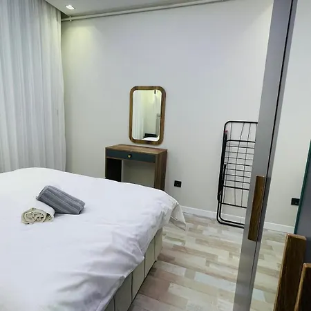 Amora Apartment *