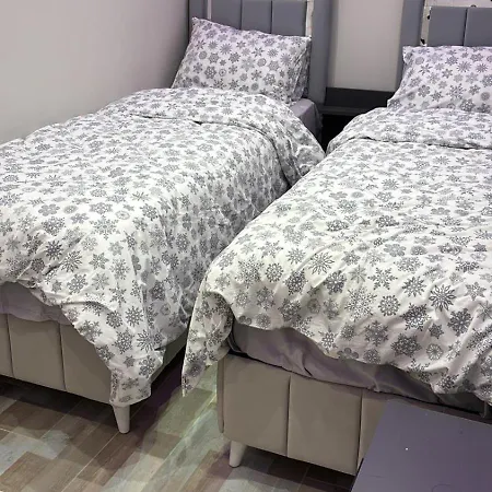 Amora * Κωνσταντινούπολη