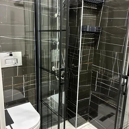 Amora Apartment *