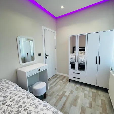 Amora Apartment